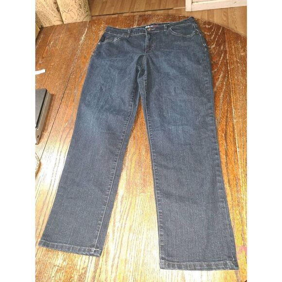 Size 12 Style & Co Denim Blue Jeans Casual Pants with Embellished Pockets - Picture 2 of 5